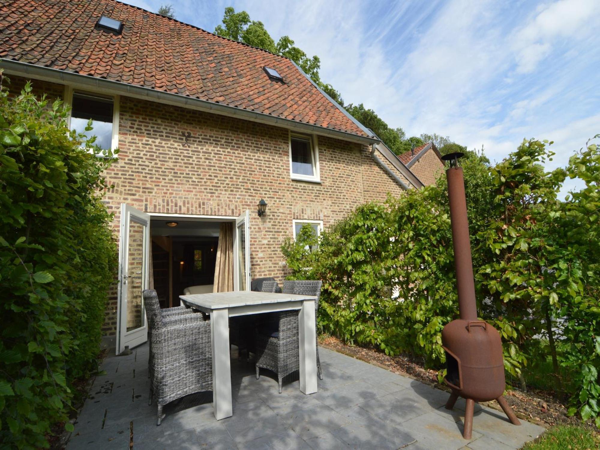Stunning Holiday Home Near Forest In Slenaken Exterior foto